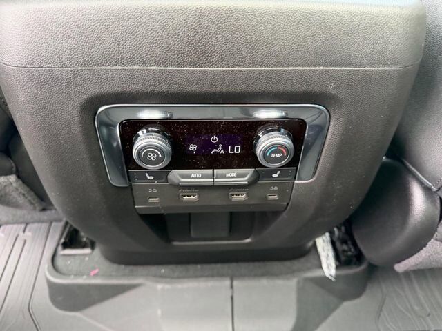 2026 GMC Yukon AT4 Farmington MO