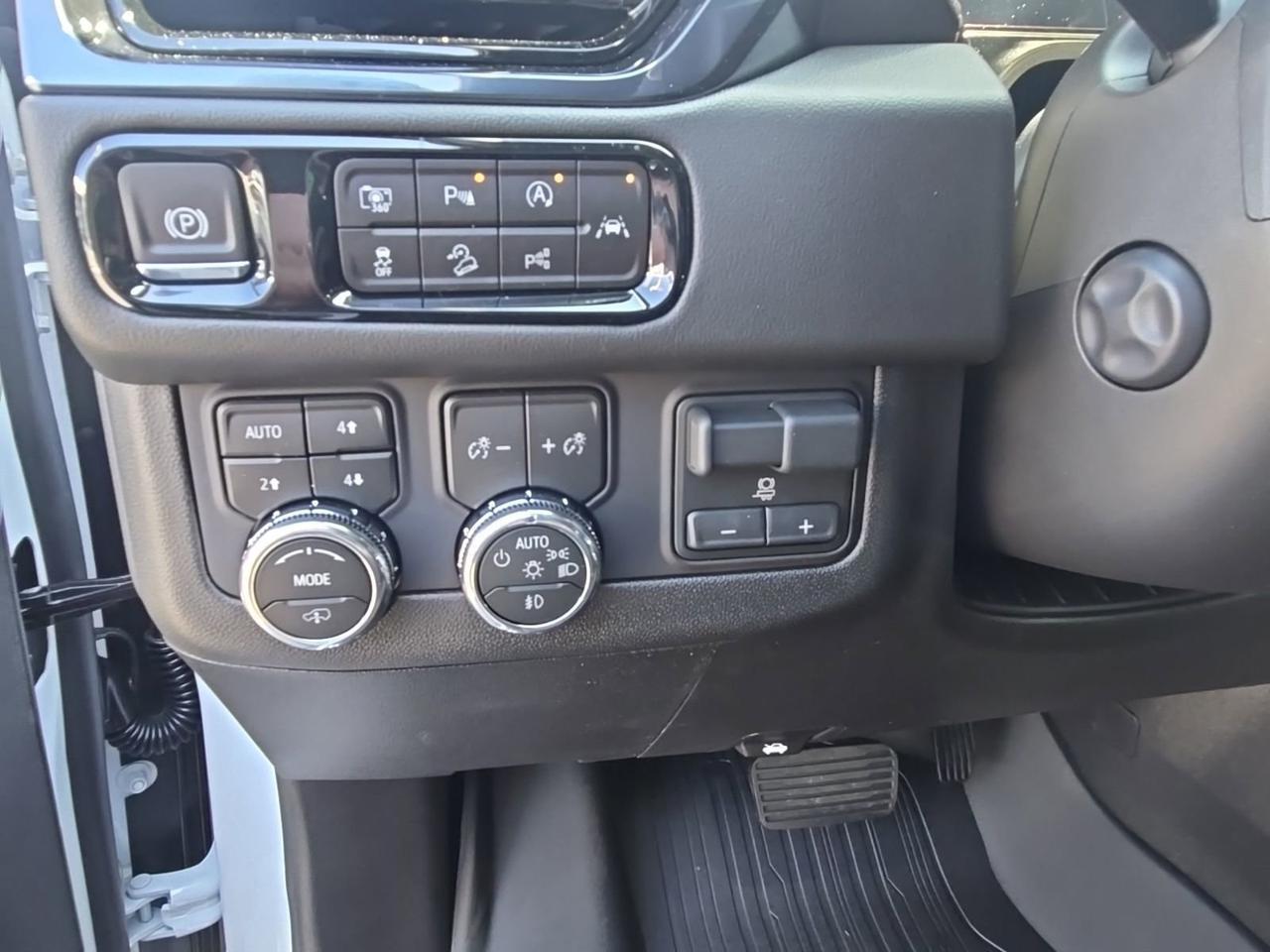 2026 GMC Yukon AT4 Fredericksburg VA