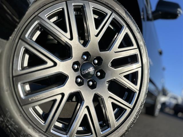 2026 GMC Yukon XL 4DR 4WD