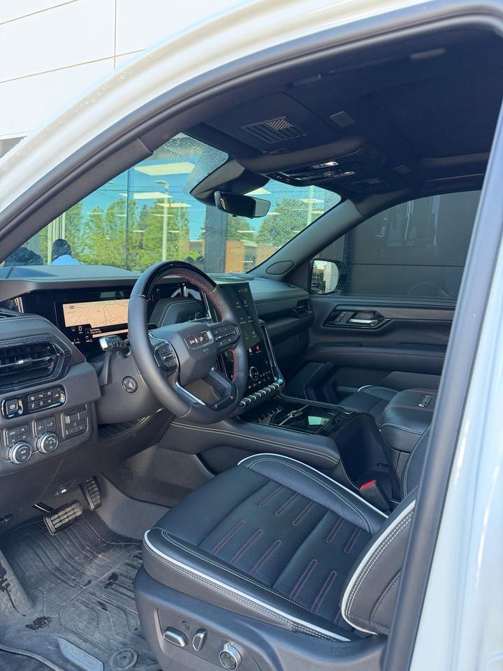 2026 GMC Yukon XL AT4 Ultimate 2" lift / Method w 35s / S&amp;B Intake / Portland OR