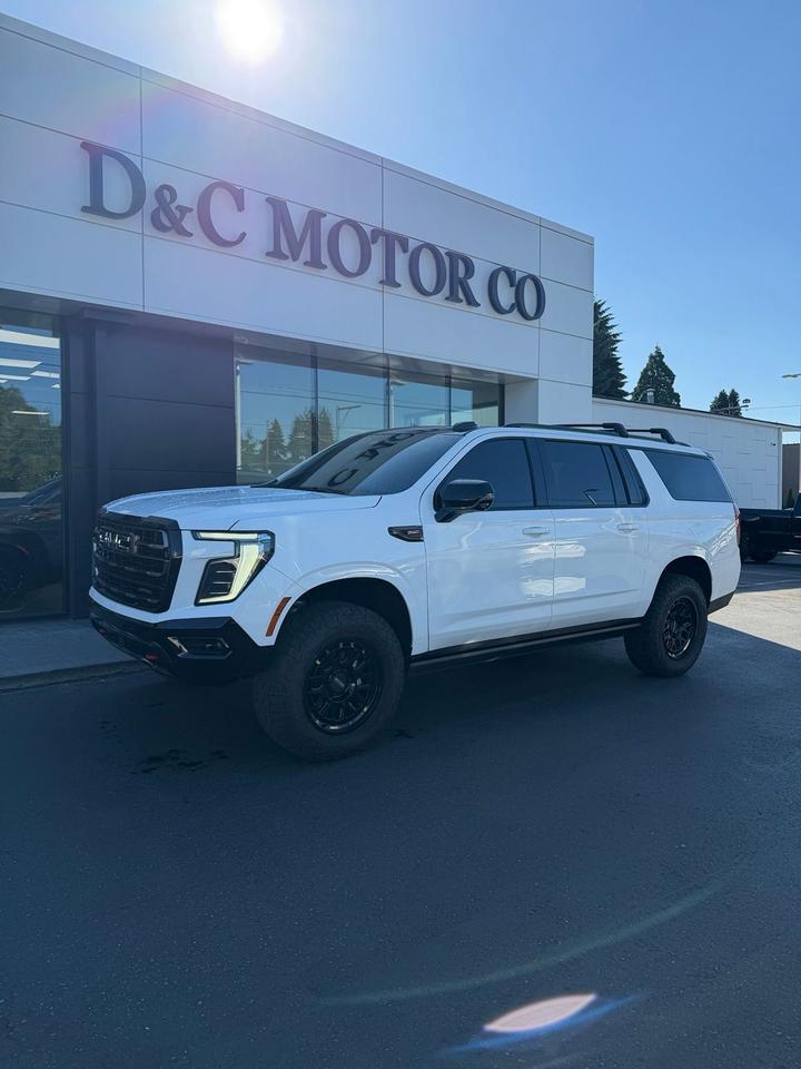 2026 GMC Yukon XL AT4 Ultimate 2" lift / Method w 35s / S&amp;B Intake / Portland OR