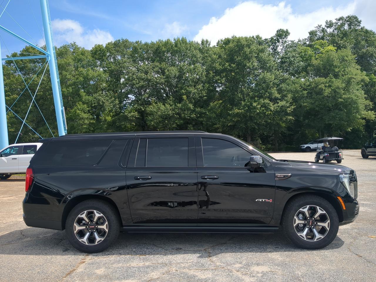2026 GMC Yukon XL AT4 Ultimate Appleton WI