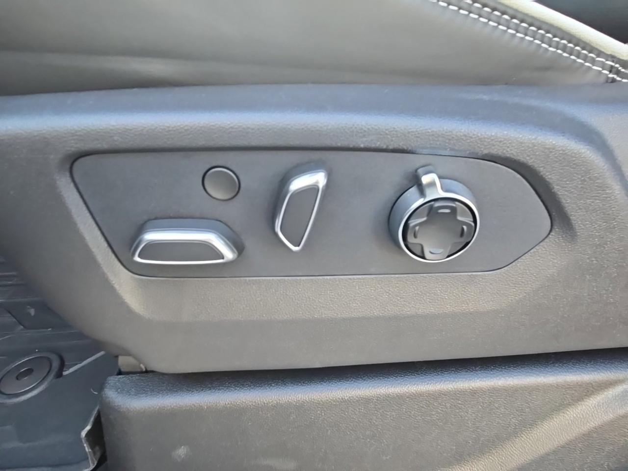 2026 GMC Yukon XL AT4 Ultimate Fredericksburg VA