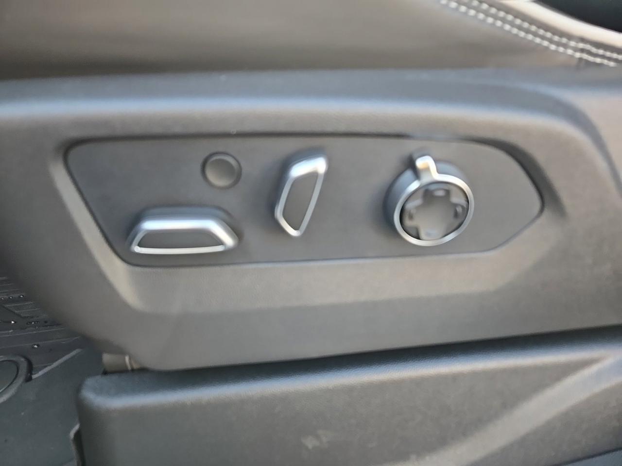 2026 GMC Yukon XL AT4 Ultimate Fredericksburg VA