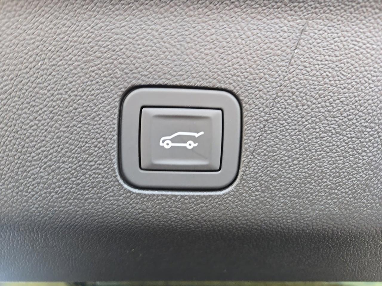 2026 GMC Yukon XL AT4 Ultimate Fredericksburg VA