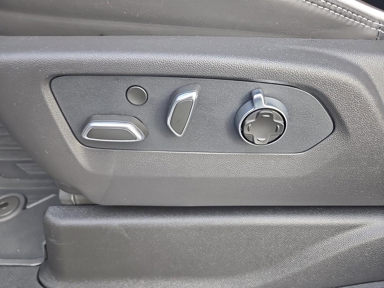 2026 GMC Yukon XL AT4 Ultimate Fredericksburg VA