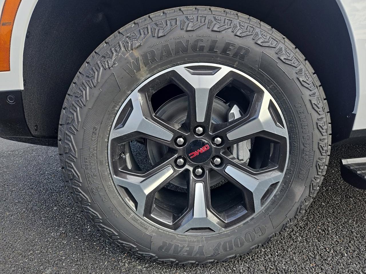 2026 GMC Yukon XL AT4 Ultimate Fredericksburg VA