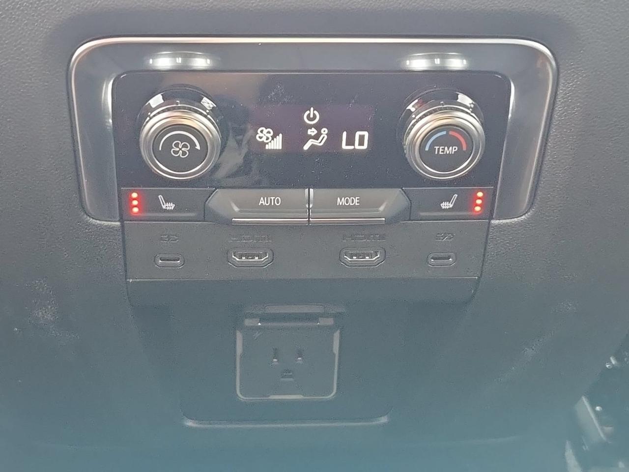 2026 GMC Yukon XL AT4 Fredericksburg VA