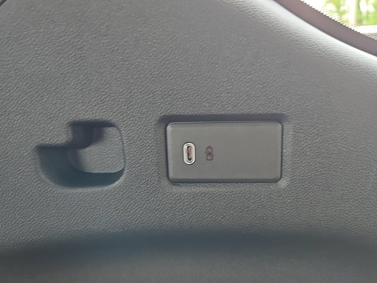 2026 GMC Yukon XL AT4 Fredericksburg VA