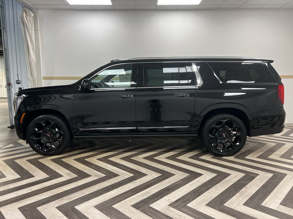 2026 GMC Yukon XL Denali Ultimate Gasoline