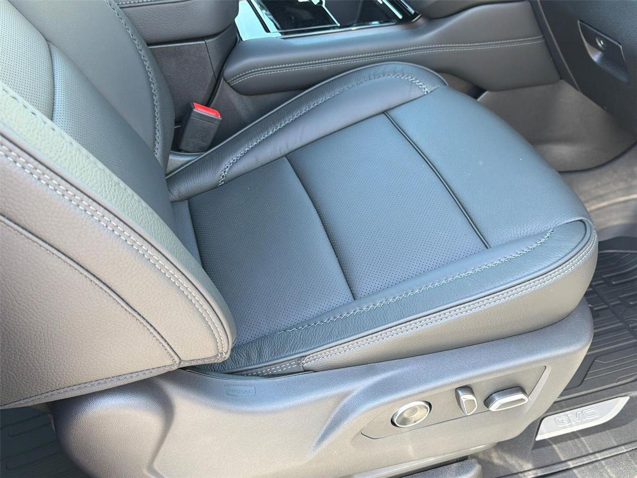 2026 GMC Yukon XL Denali Hagerstown MD