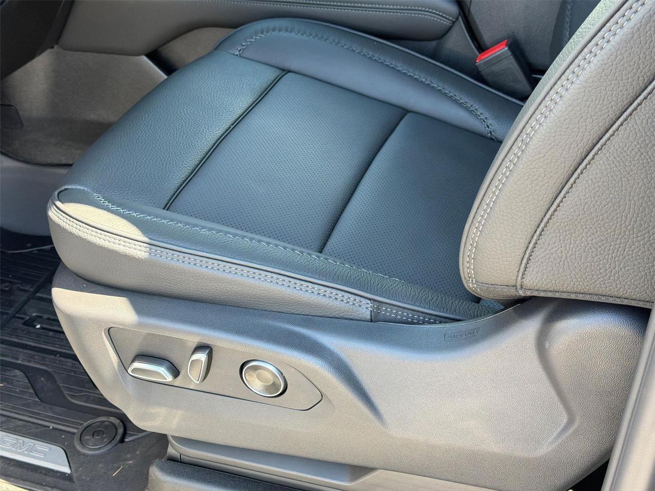 2026 GMC Yukon XL Denali Hagerstown MD