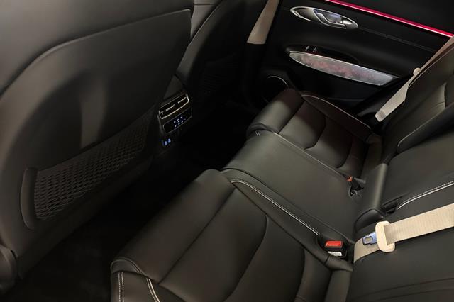 2026 Genesis Electrified GV70 Advanced