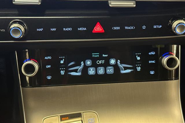 2026 Genesis Electrified GV70 Advanced