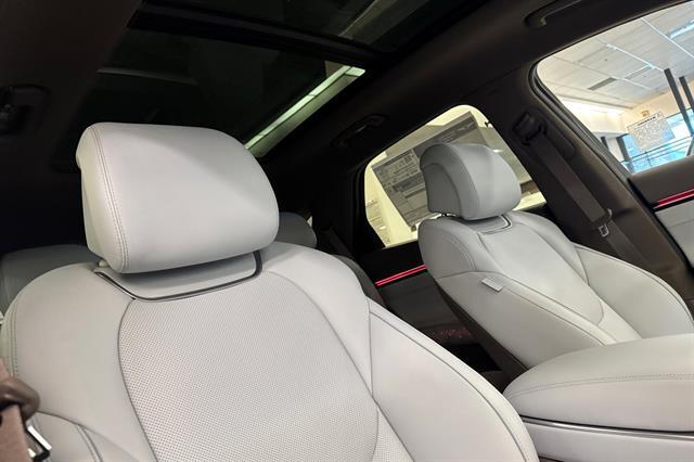 2026 Genesis Electrified GV70 Advanced