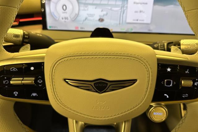 2026 Genesis Electrified GV70 Advanced