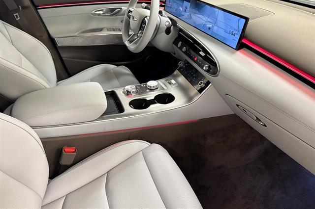 2026 Genesis Electrified GV70 Advanced