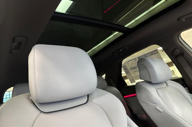 2026 Genesis Electrified GV70 Advanced