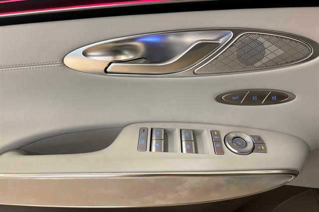 2026 Genesis Electrified GV70 Advanced