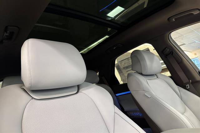 2026 Genesis Electrified GV70 Advanced