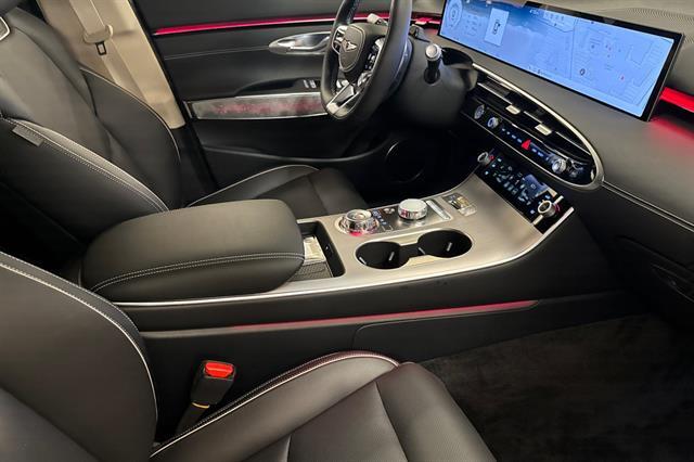 2026 Genesis Electrified GV70 Advanced