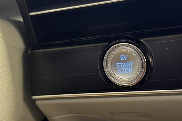 2026 Genesis Electrified GV70 Advanced