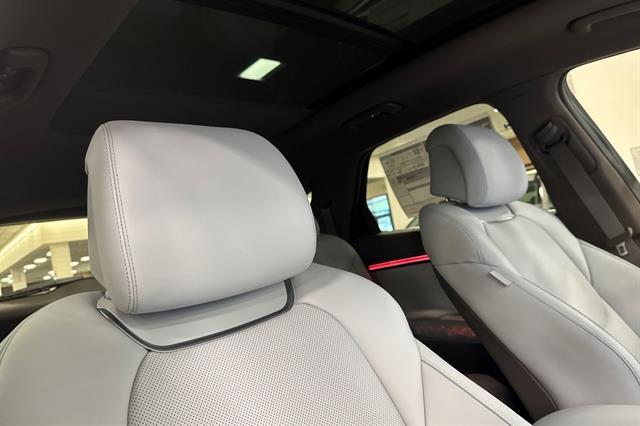 2026 Genesis Electrified GV70 Advanced