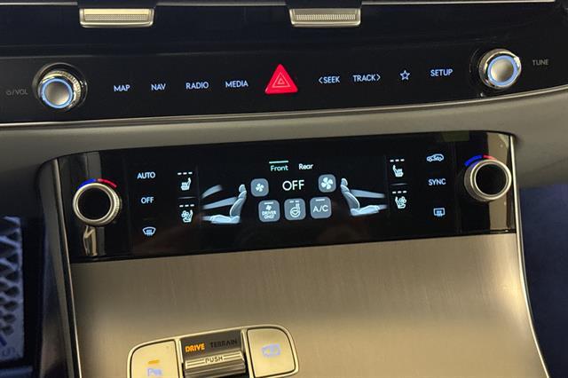 2026 Genesis Electrified GV70 Advanced