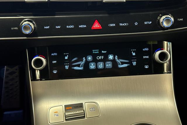 2026 Genesis Electrified GV70 Advanced