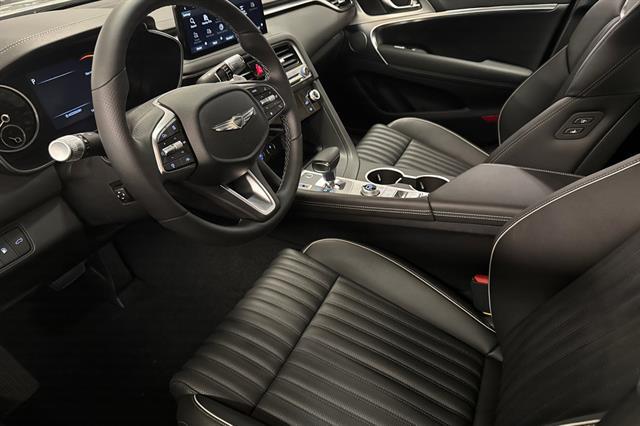 2026 Genesis G70 2.5T Prestige