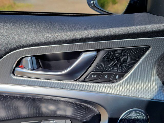 2026 Genesis G70 2.5T Prestige Chantilly VA