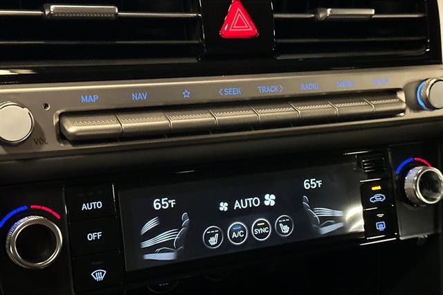 2026 Genesis G70 2.5T Standard