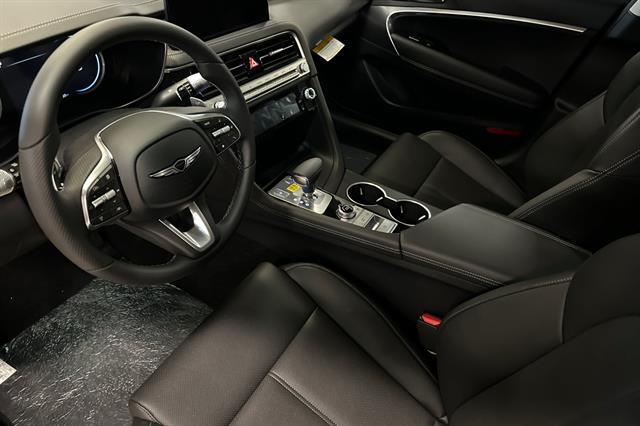 2026 Genesis G70 2.5T Standard