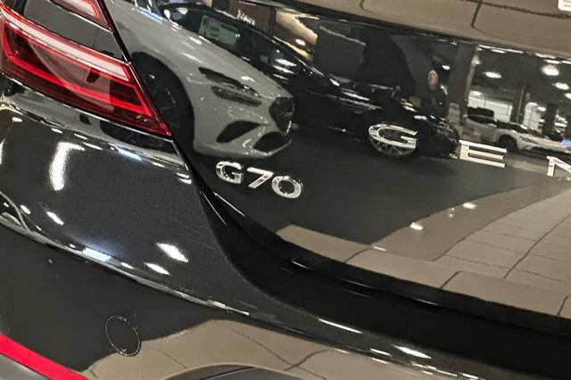 2026 Genesis G70 2.5T Standard