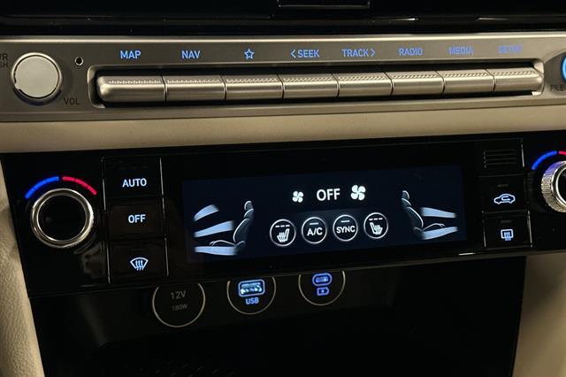2026 Genesis G70 2.5T Standard