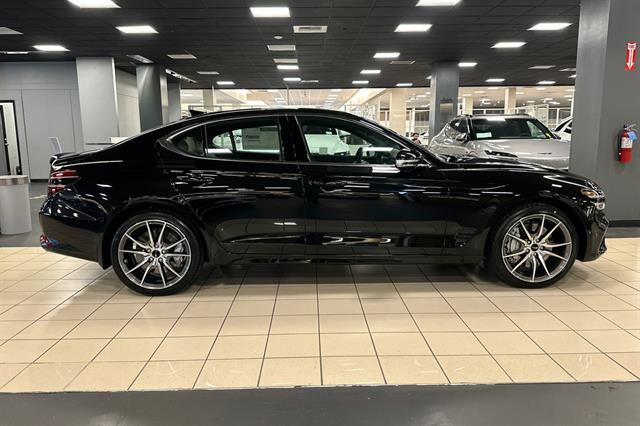 2026 Genesis G70 2.5T Standard