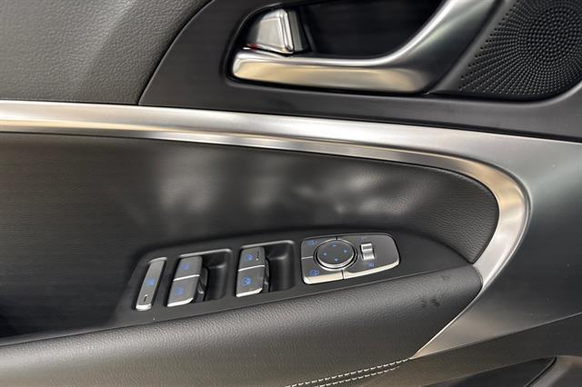 2026 Genesis G70 2.5T Standard