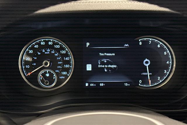 2026 Genesis G70 2.5T Standard