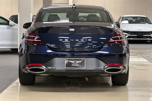 2026 Genesis G70 2.5T Standard