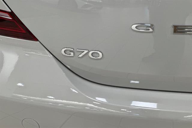 2026 Genesis G70 2.5T Standard