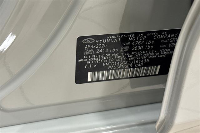 2026 Genesis G70 2.5T Standard