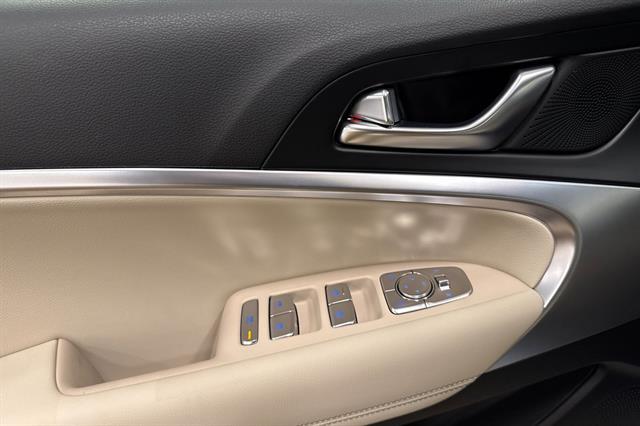 2026 Genesis G70 2.5T Standard