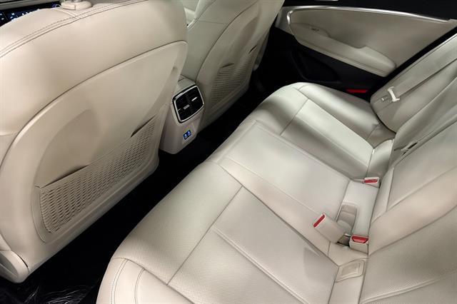 2026 Genesis G70 2.5T Standard