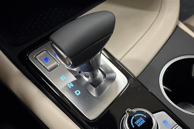 2026 Genesis G70 2.5T Standard