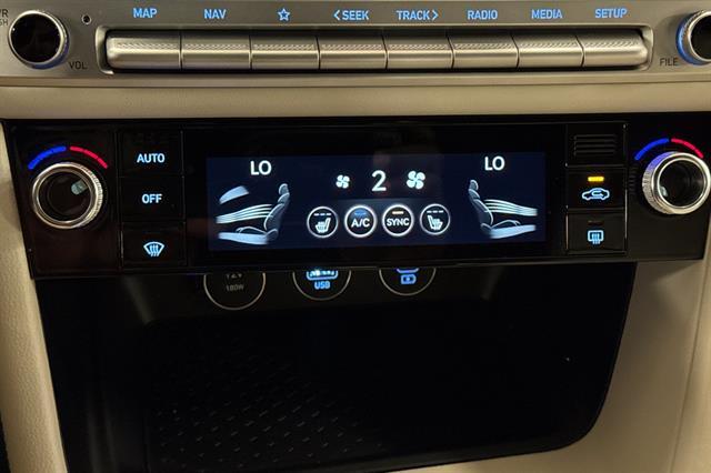 2026 Genesis G70 2.5T Standard