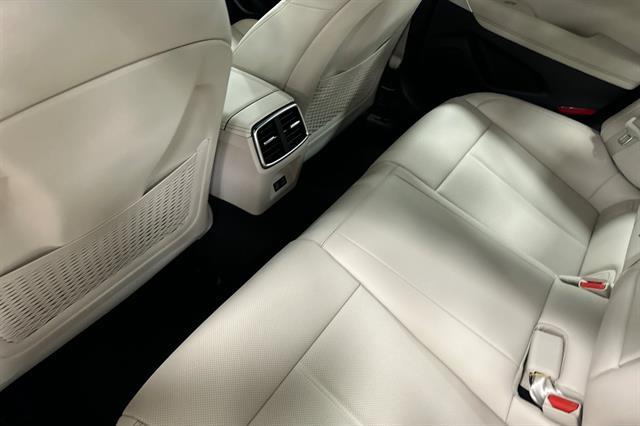 2026 Genesis G70 2.5T Standard