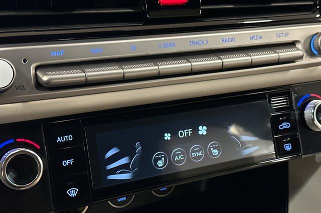 2026 Genesis G70 2.5T Standard