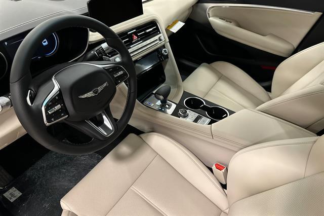 2026 Genesis G70 2.5T Standard
