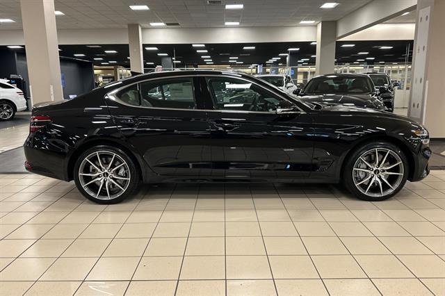 2026 Genesis G70 2.5T Standard