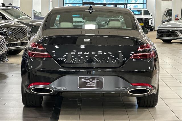 2026 Genesis G70 2.5T Standard